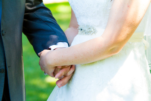 sposa e sposo mani - Foto, immagini