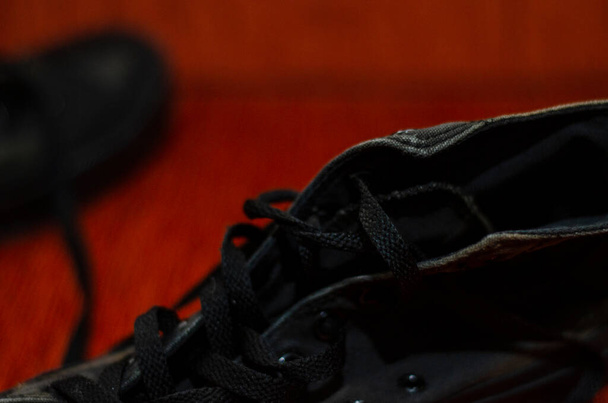 Ragged Black Stylish Shoes, Vintage Black Stylish Shoes - 写真・画像