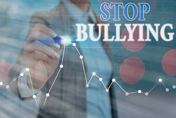 Escritura de mano conceptual que muestra Stop Bullying. Texto de la foto de negocios Luchar y eliminar este comportamiento agresivo inaceptable
. - Foto, imagen