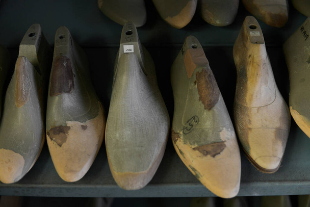 La forma del piede utilizzato per la realizzazione di scarpe in pelle
 - Foto, immagini