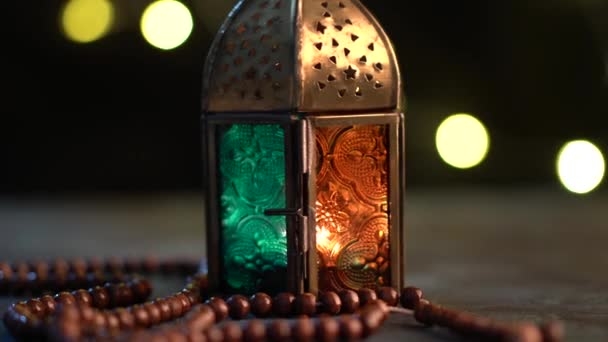 Arap feneri ve tasbih (tespih boncukları) sinematik çekimi, Ramazan ve bayram görüntüleri - Video, Çekim