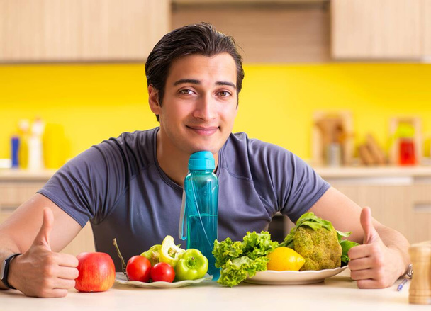 Joven en la dieta y el concepto de alimentación saludable
 - Foto, Imagen