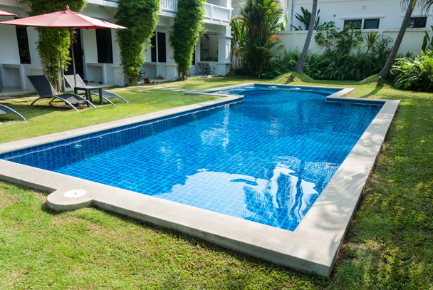 residence con piscina
 - Foto, immagini
