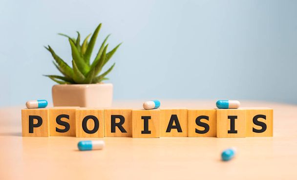 Psoriasis Word Written In Wooden Cube, medical concept - Foto, afbeelding