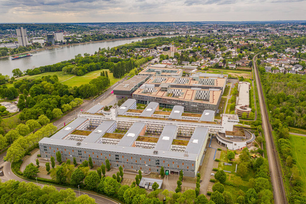 Κτίριο έδρας της Telekom Deutschland GmbH Εταιρία κινητής τηλεφωνίας Bonn Germany Mai 2020 - Φωτογραφία, εικόνα