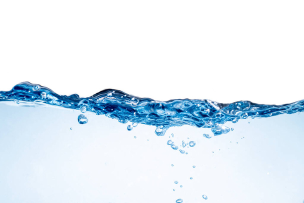 Kék vízhullám és buborékok. tiszta ivóvíz. - Fotó, kép