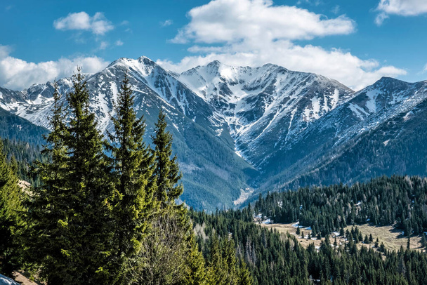 Western Tatras mountain range, Slovak republic. Hiking theme. Seasonal natural scene. - Photo, image