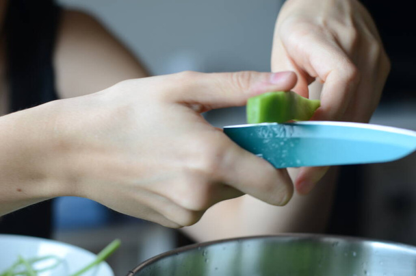 Collection of photographs cooking green beans. It features a woman cleaning beans with a knife. - Foto, Imagem