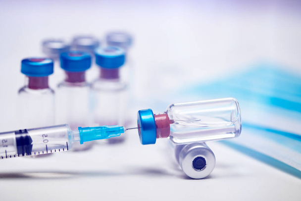 Vaccine and syringe injection for prevention, immunization and treatment of coronavirus infection (COVID-19, nCoV 2019) - Φωτογραφία, εικόνα