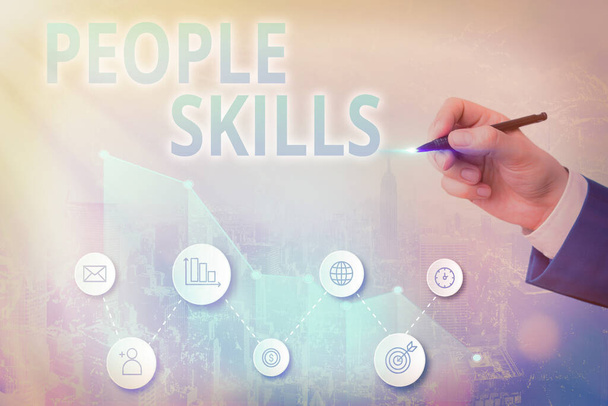 Schrijfbriefje met People Skills. Zakelijke foto presentatie Get Along goed Effectieve communicatie Rapport Aanpak. - Foto, afbeelding