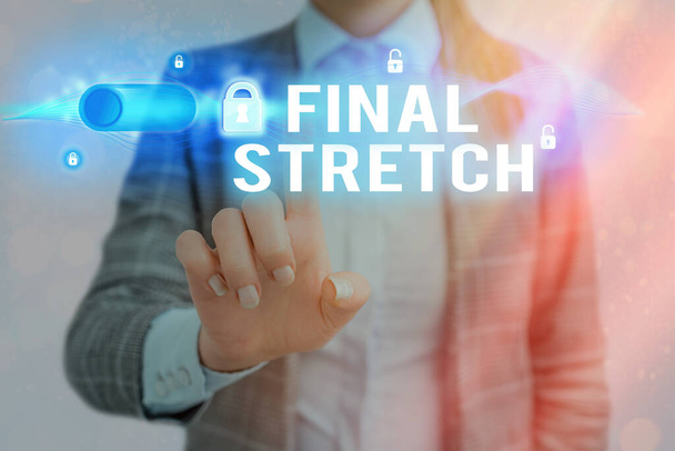 Текст для написания слов Final Stretch. Бизнес-концепция заключительного этапа "Финала четырех"
. - Фото, изображение