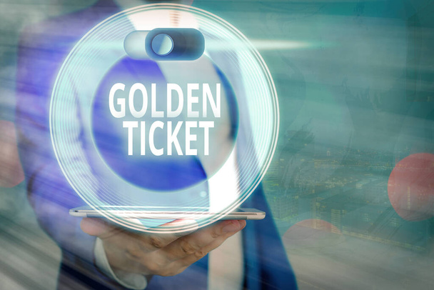 Handschriftlicher Text Golden Ticket. Konzept bedeutet Rain Check Access VIP Passport Abendkasse Sitzplatz Veranstaltung. - Foto, Bild