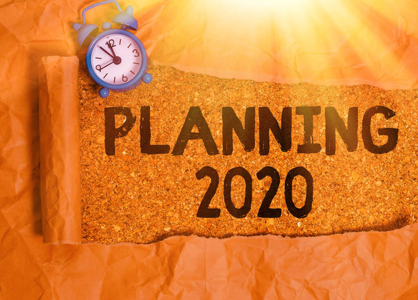 Text sign showing Planning 2020. Conceptual photo Begin with end in the Mind Positioning Long term Objectives. - Photo, Image