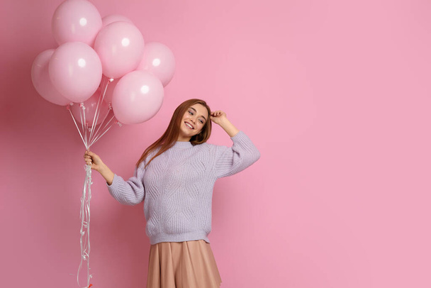 birthday girl posing with balloons - Φωτογραφία, εικόνα