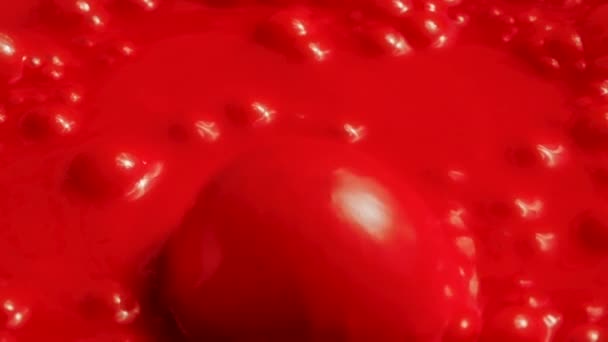 Filmaufnahmen von klebrigem roten Schleim mit Blasen, Nahaufnahme - Filmmaterial, Video