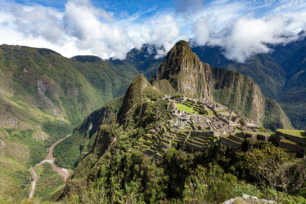 Όμορφη θέα της παγκόσμιας κληρονομιάς της Unesco Machu Picchu - Φωτογραφία, εικόνα