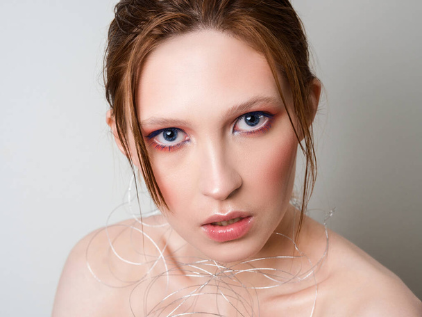 Beautiful woman model with stylish makeup. Glamour headshot. - Foto, Imagen