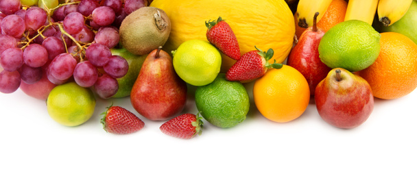 Conjunto de frutas aisladas sobre fondo blanco - Foto, Imagen