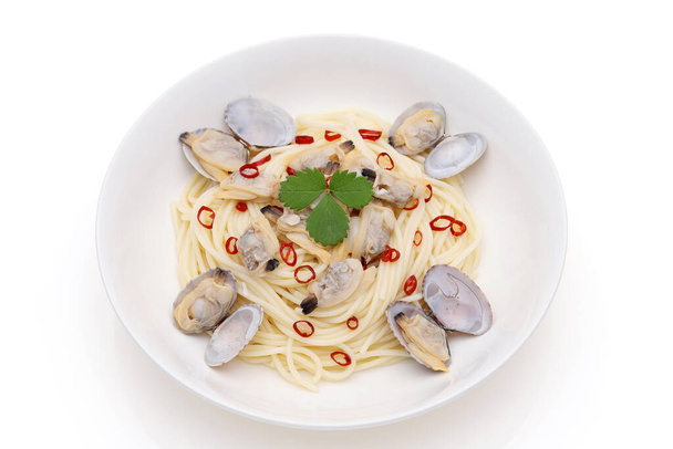 Spaghetti alla Vongole in un piatto
 - Foto, immagini