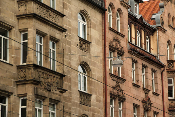 Architecture de la vieille ville de Nuremberg
 - Photo, image