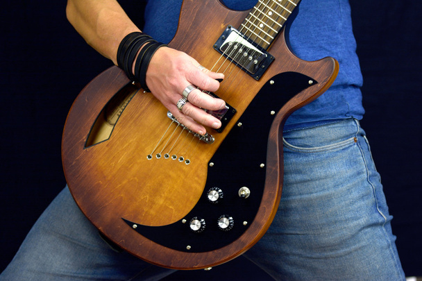 Рок-постінг abd гітари
 - Фото, зображення