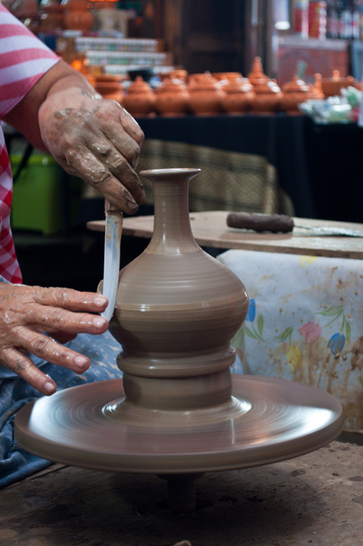 Artesanía de cerámica en Tailandia
 - Foto, Imagen