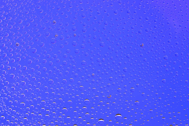 水の滴。ガラスパターンの質感の背景に濡れた雨 - 写真・画像