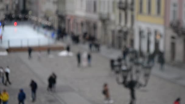 Абстрактний розмитий фон багатьох людей на вулиці
 - Кадри, відео