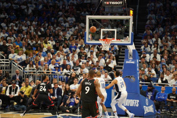 Орландо Меджик приймав Торонто Рептерс під час першого раунду плей-оф НБА на Амвей-арені в Орландо-Флориді 19 квітня 2019 року. Photo Credit: Marty Jean-Louis - Фото, зображення