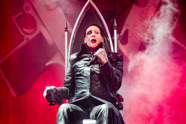 Η Marilyn Manson δίνει παράσταση στο Eindhoven, Klokgebouw - Φωτογραφία, εικόνα