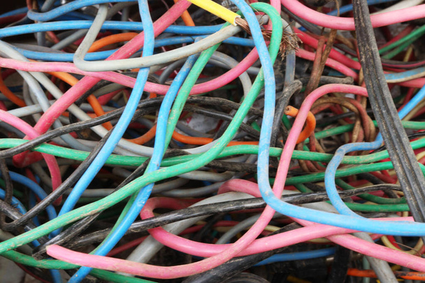 Renkli elektrik kabloları - Fotoğraf, Görsel