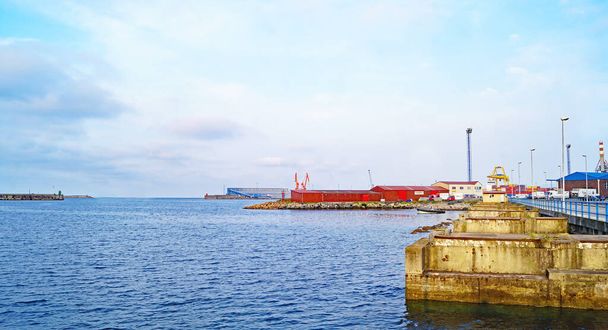 Λιμάνι ή μοσχάρι του Gijn, 15: 10 μ.μ.; 13 Μαΐου 2017; Πριγκιπάτο των Αστουριών, Αστουριών, Ισπανία, Ευρώπη - Φωτογραφία, εικόνα