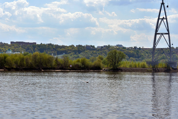 teleférico do outro lado do rio Volga - Foto, Imagem