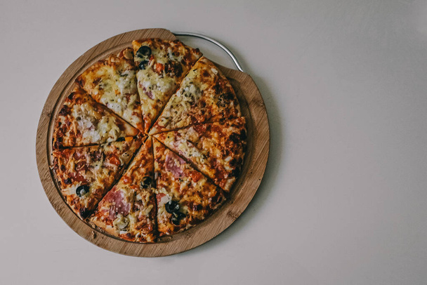 fare deliziosa pizza a casa
 - Foto, immagini