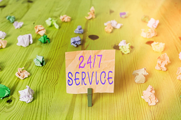 Text sign showing 24 Or 7 Service. Conceptual photo Always available to serve Runs constantly without disruption. - Photo, Image