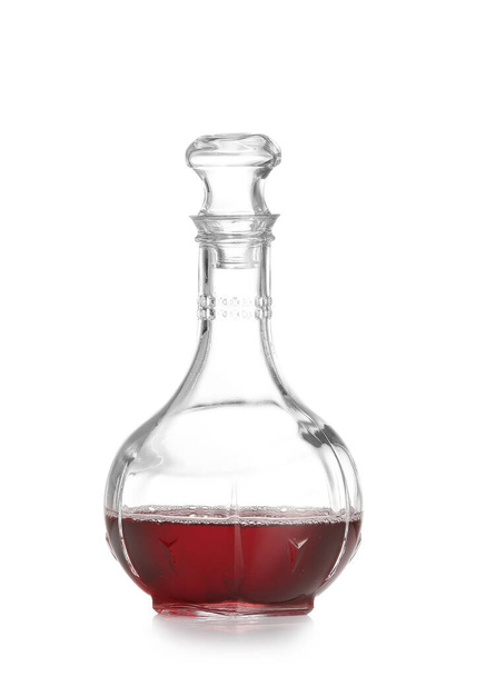 Decanter of wine on white background - Foto, afbeelding