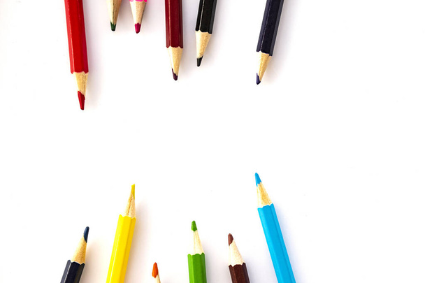 colored pencils on a white background - Fotoğraf, Görsel