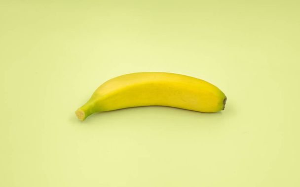 Color amarillo platano frutal - Foto, imagen