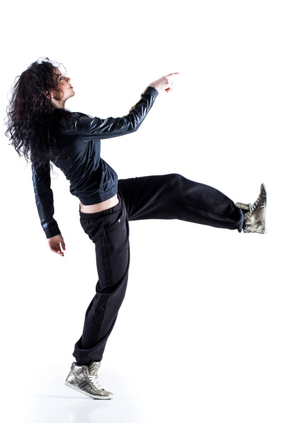 Bailarina de hip-hop sobre fondo blanco
 - Foto, Imagen