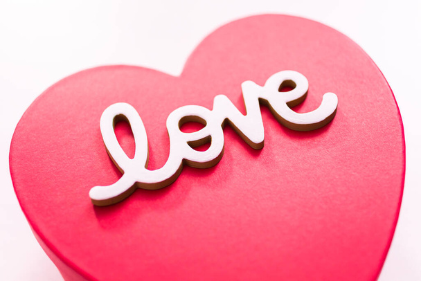Caja de regalo en forma de corazón para el día de San Valentín
. - Foto, Imagen