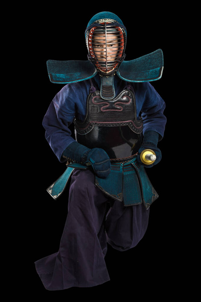 Портрет боксера Кендо з гомілкою (бамбуковий меч). Застрелився в студії. Ізольовані з відсічним контуром на чорному тлі
 - Фото, зображення