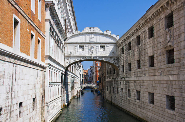 Seufzerbrücke über den Rio di Palazzo in Venedig, Italien - Foto, Bild