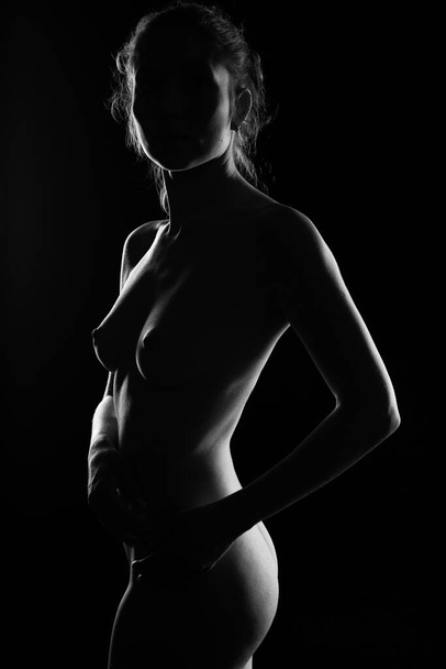 Silueta nahé sexy ženy s krásným tělem. - Fotografie, Obrázek