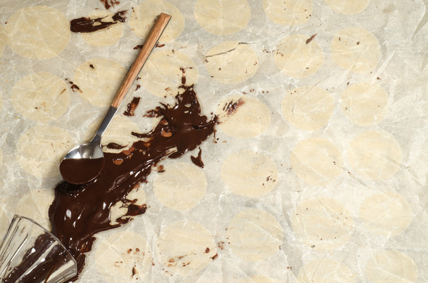 vicces habcsók, csokoládé, a papír sütés - Fotó, kép