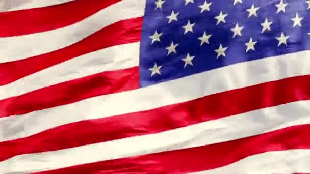 Mavi gökyüzünde rüzgarda dalgalanan Amerikan bayrağı, yakın planda Amerikan bayrağı, açık havada kırmızı mavi bayrak. Amerika Birleşik Devletleri ulusal bayrağı. ABD yıldızları ve çizgileri, 4k - Video, Çekim