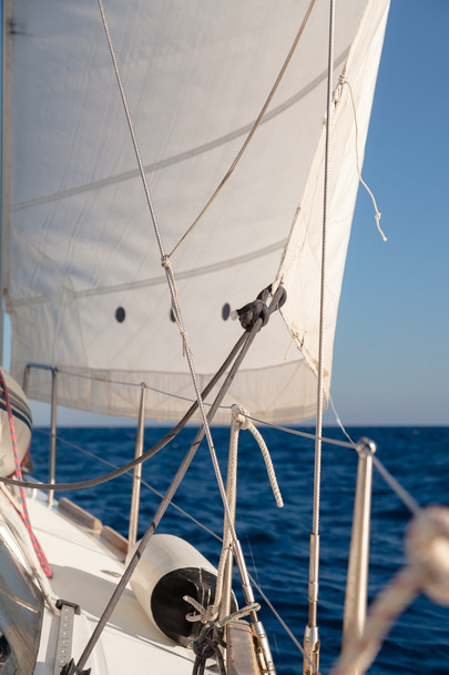 Rigging, ropes, shrouds and sail crop - Foto, Imagen