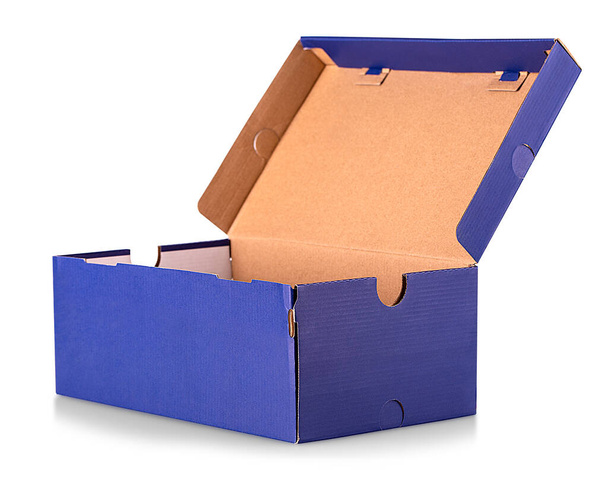 A caixa de sapato azul aberto isolado no fundo branco. Caminho de recorte
 - Foto, Imagem