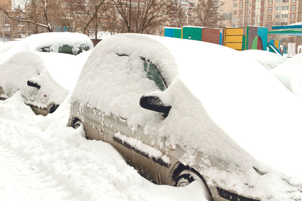 Auta pokrytá sněhem - Fotografie, Obrázek