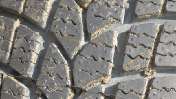 Textura de borracha de pneu de carro close-up 4K
 - Filmagem, Vídeo
