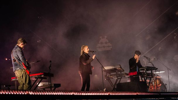 London Grammar performing on stage during  music festival - Foto, immagini